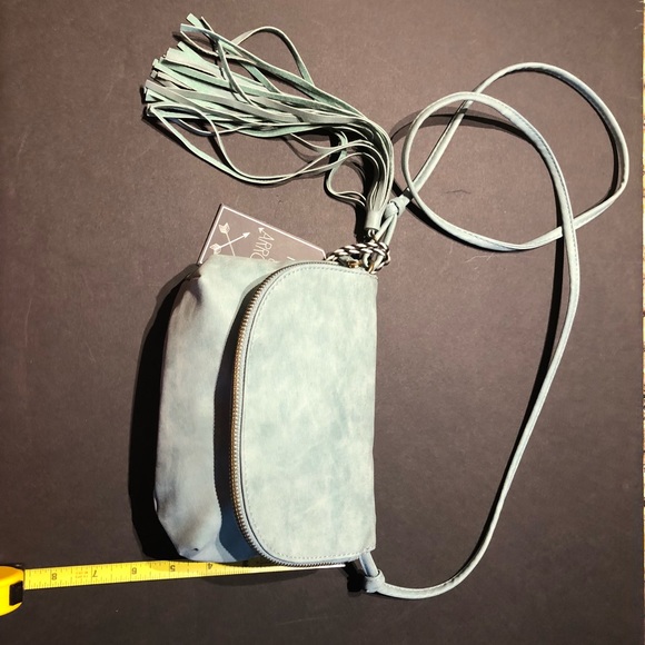 Tael green bag vegan leather with fringe tassel - Picture 4 of 8